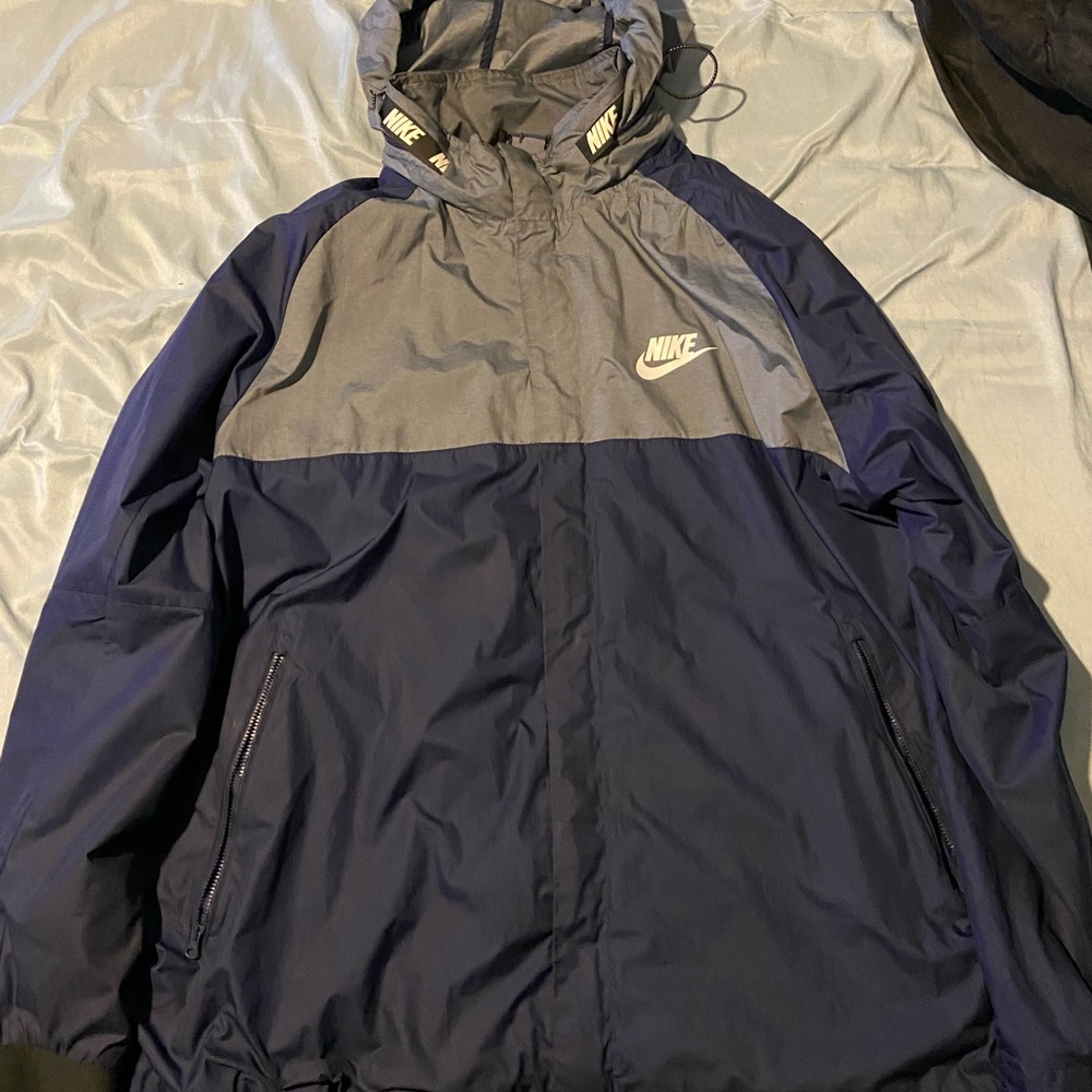 Nike jacket/windbreaker